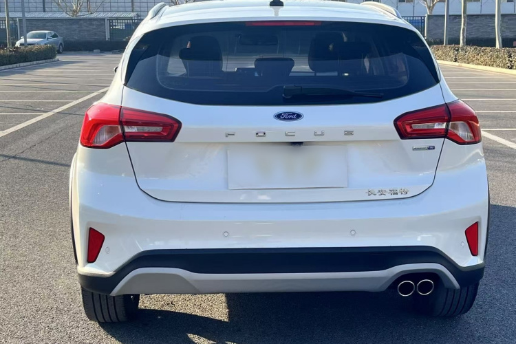 Ford Focus Active 2020 #5 Ford Focus Active 2020 car image #5