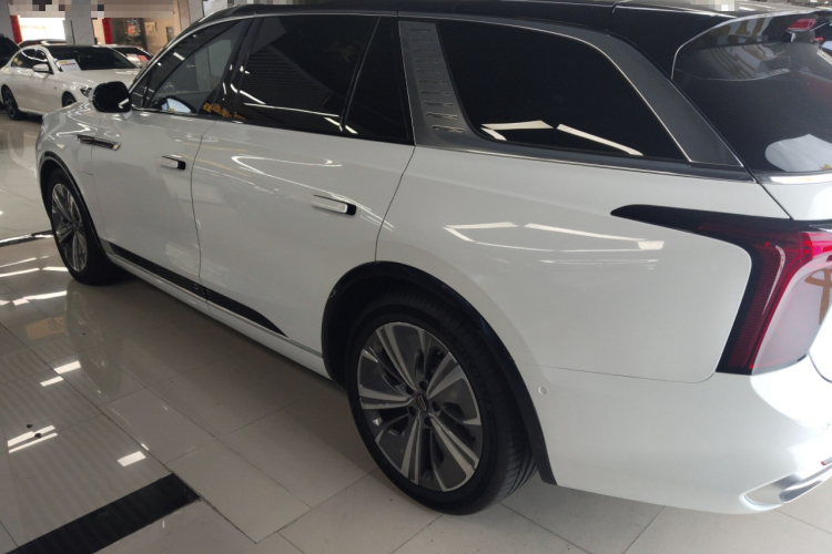 HongQi E-HS9 2023 #5 HongQi E-HS9 2023 car image #5