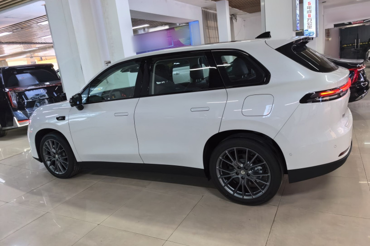 零跑汽车 零跑C10 2025 汽车图片 #5