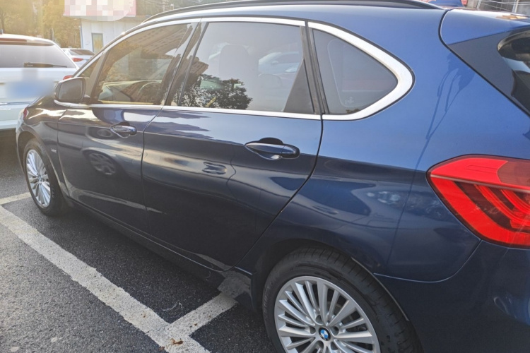 BMW 2 Series Tourer 2017 car image #5