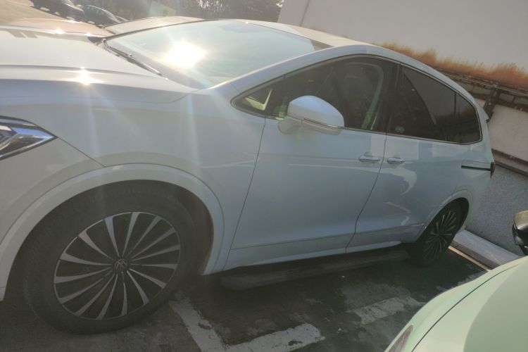 Volkswagen Viloran 2022 #5 Volkswagen Viloran 2022 car image #5