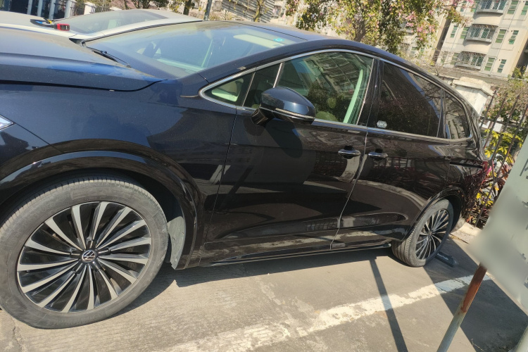 Volkswagen Viloran 2021 #5 Volkswagen Viloran 2021 immagine di auto #5