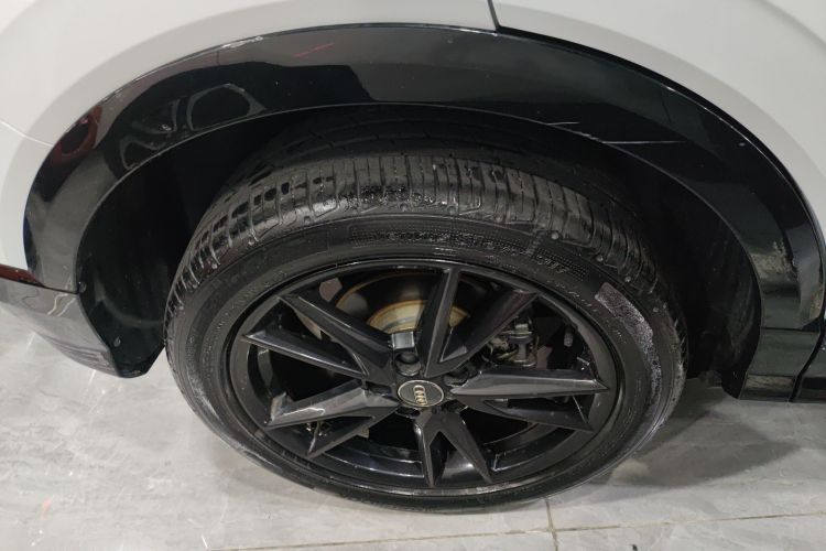 2020 immagine di auto #5