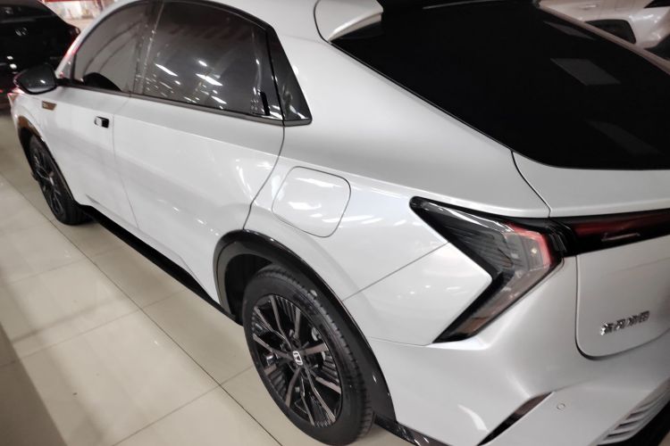 Honda e:NS2 2025 #5 Honda e:NS2 2025 car image #5