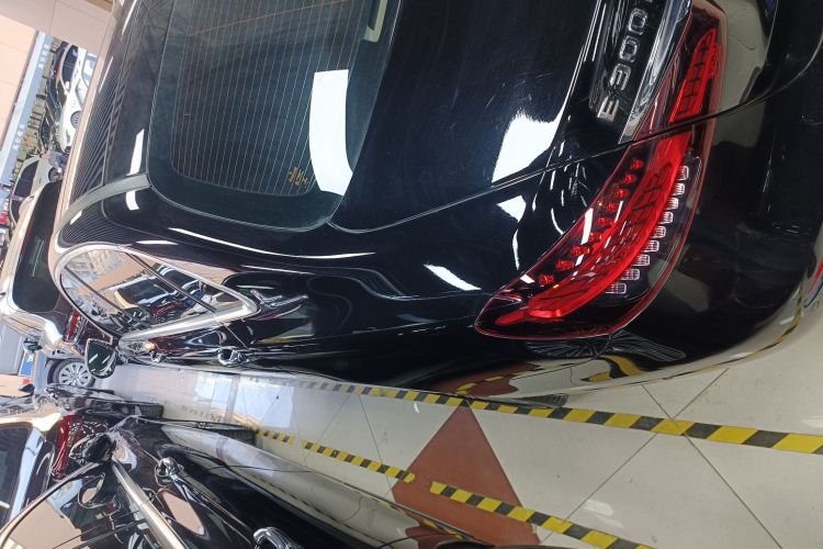Mercedes-Benz E Class 2023 car image #5