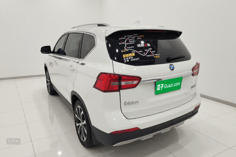 Forthing JOYEAR X5 2017 car image #5