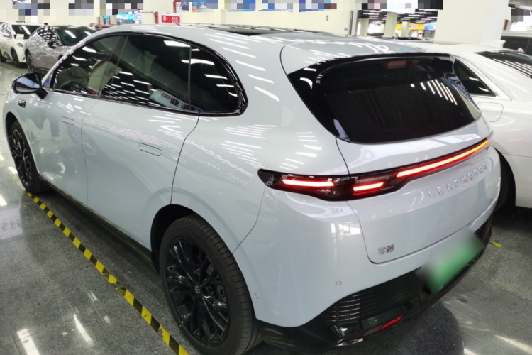 零跑汽车 零跑Lafa5 2025 汽车图片 #5