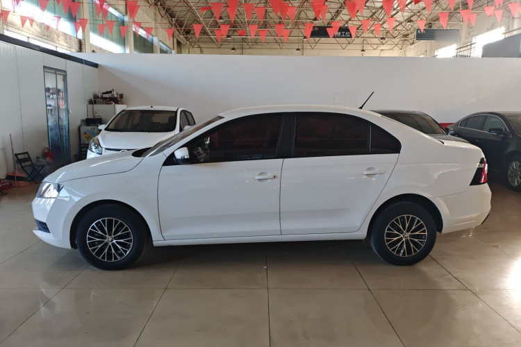 Skoda Rapid 2019 car image #5