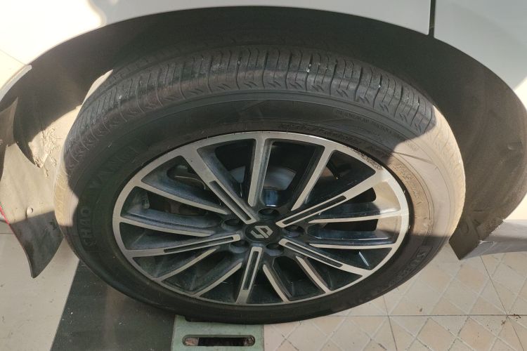 零跑汽车 零跑B10 2025 汽车图片 #5