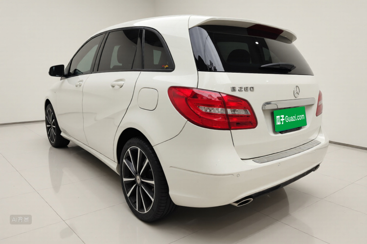 Mercedes-Benz B Class 2013 car image #5