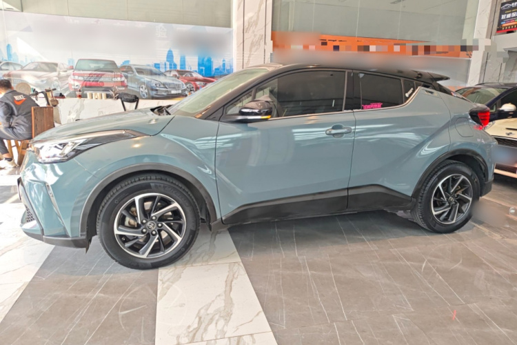 Toyota C-HR 2021 #5 Toyota C-HR 2021 car image #5