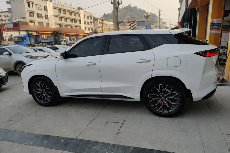 Changan UNI-Z 2025 #5 Changan UNI-Z 2025 car image #5