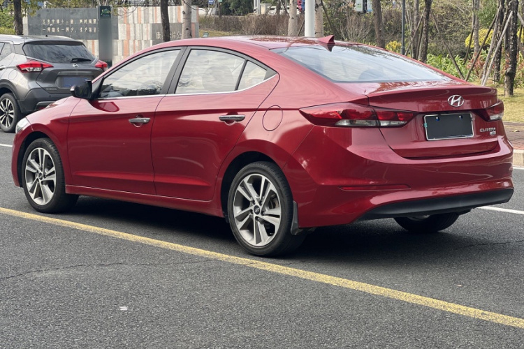 Hyundai Elantra AD 2019 car image #5