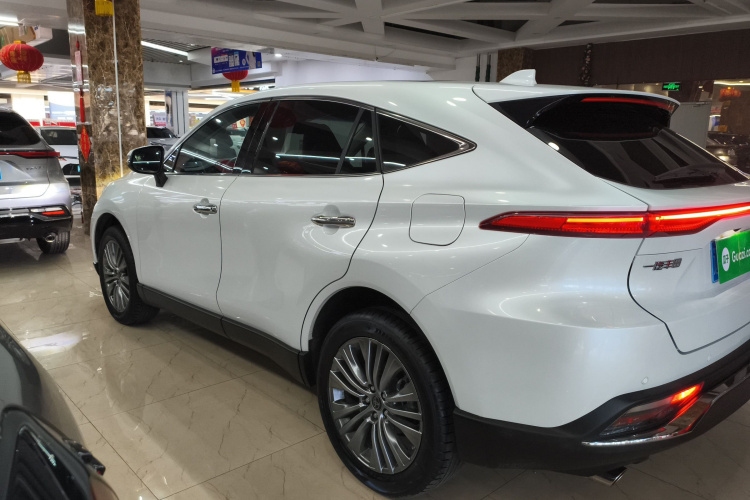 Toyota Harrier 2023 car image #5