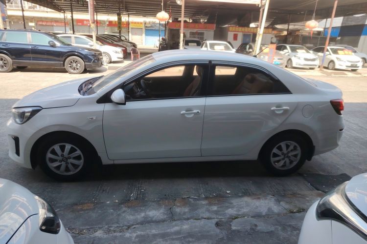 起亚 焕驰 2018 汽车图片 #5