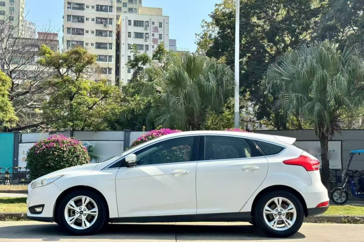 Ford Focus 2015 #5 Ford Focus 2015 immagine di auto #5