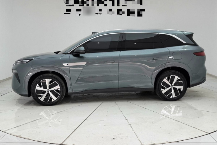 BYD Tang L 2025 صورة سيارة #5