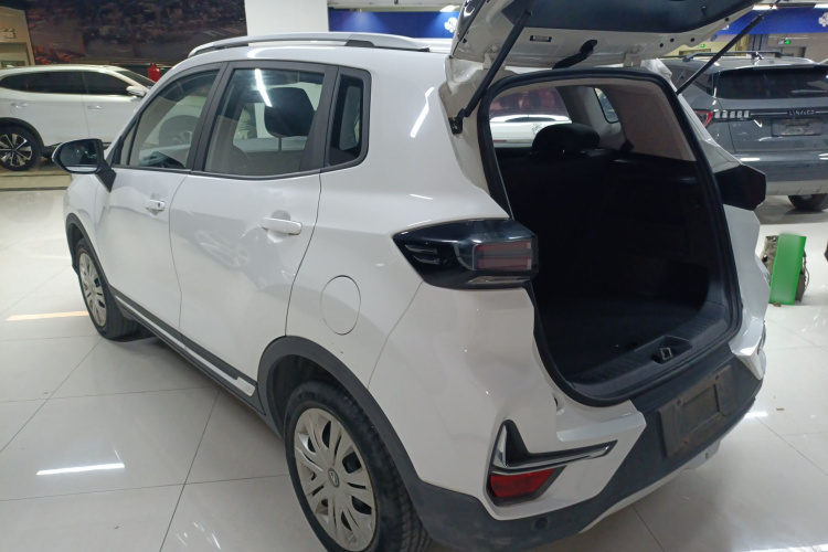 长安 长安CS15 2020 汽车图片 #5