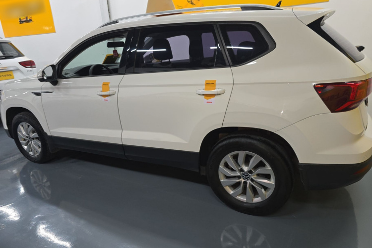 Volkswagen Tharu 2020 car image #5