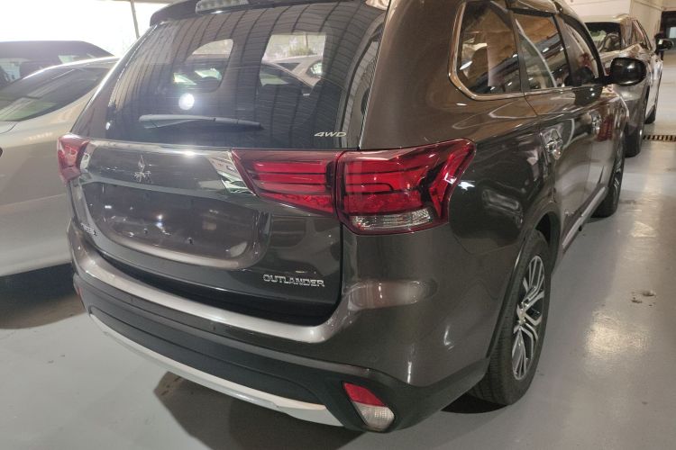 劳斯莱斯 欧蓝德 2017 汽车图片 #5