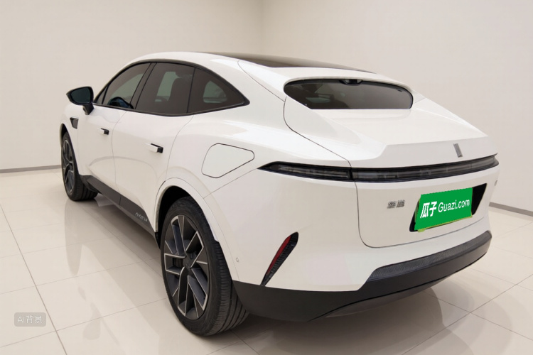 Avatr 11 2023 car image #5