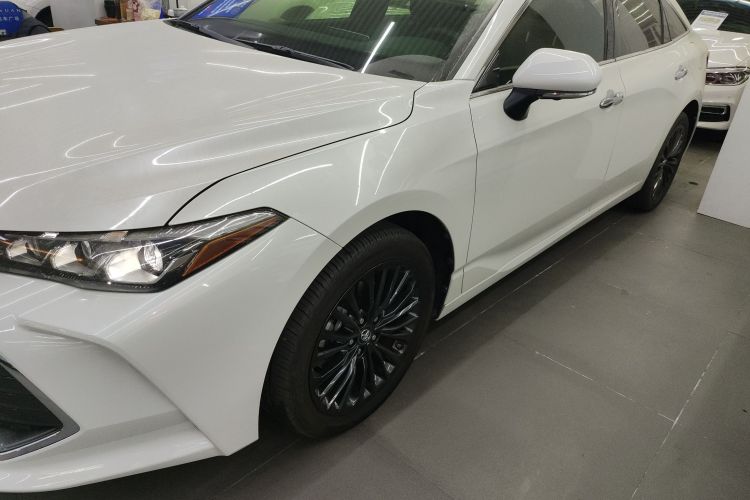 Toyota Avalon 2021 car image #5