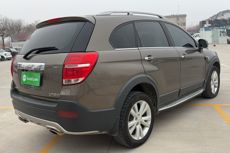 Chevrolet Captiva 2017 image de voiture #5