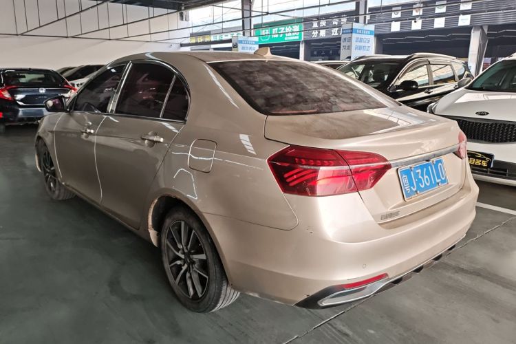 GEELY Emgrand 2019 car image #5