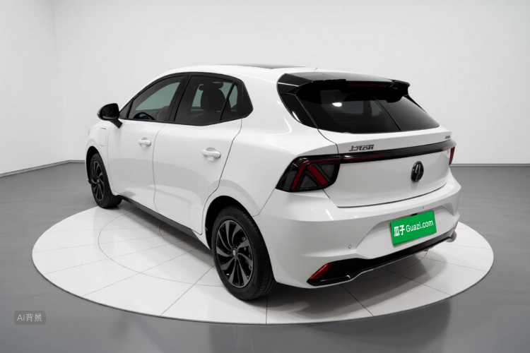 MG 4 EV 2025 immagine di auto #5