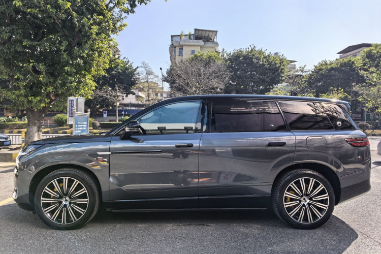 Denza N9 2025 car image #5