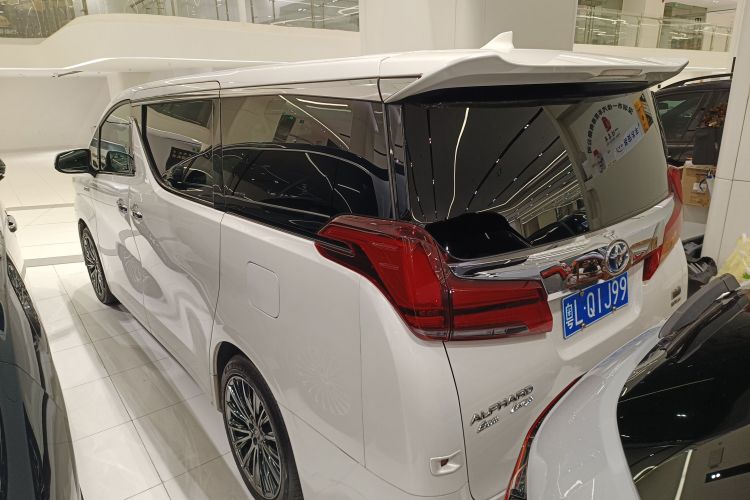 Toyota Alphard 2022 immagine di auto #5