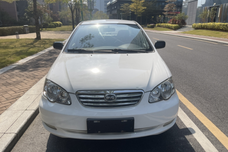 BYD F3 2019 car image #5
