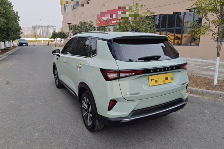 Wuling Asta 2024 #5 Wuling Asta 2024 изображение автомобиля #5