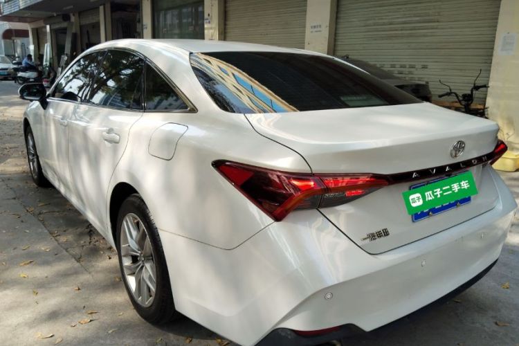 Toyota Avalon 2021 car image #5