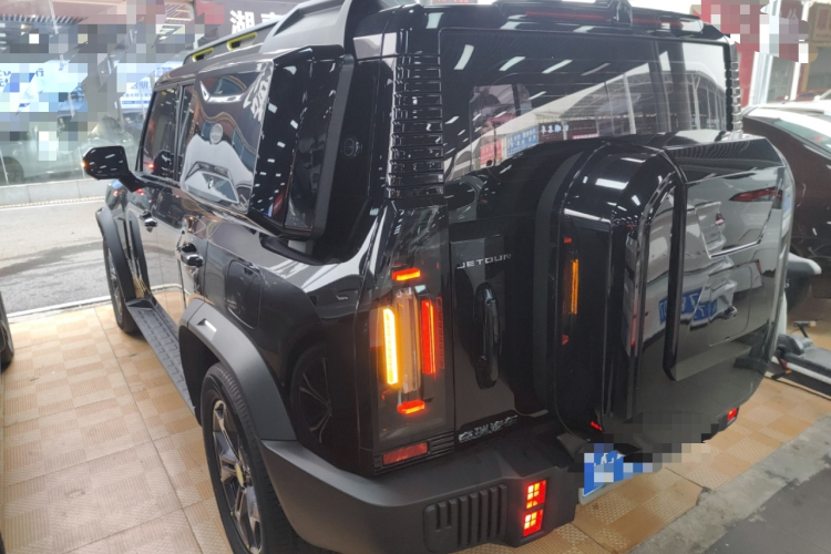 Jetour Traveller 2023 car image #5