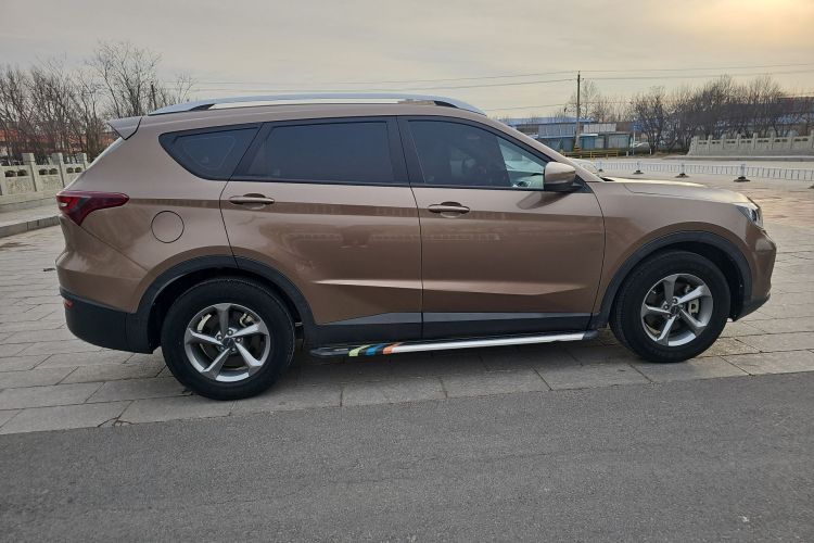 X70M 2020 car image #5