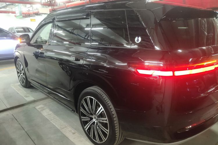 Denza N9 2025 صورة سيارة #5