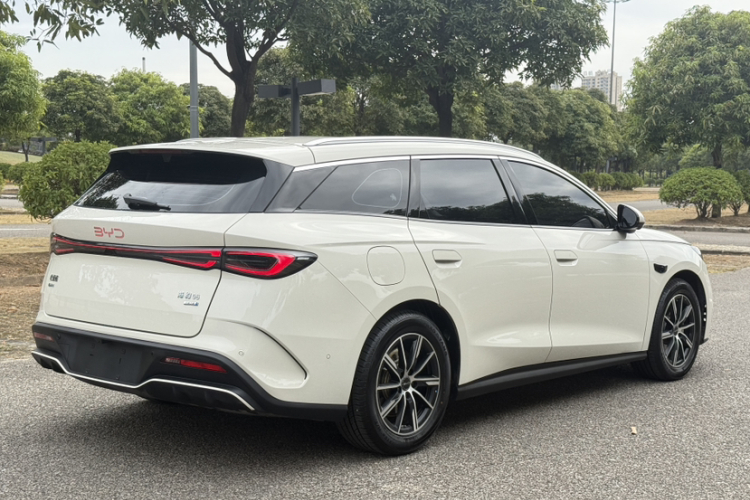 BYD Seal 06 DM-i 2025 #5 BYD Seal 06 DM-i 2025 immagine di auto #5