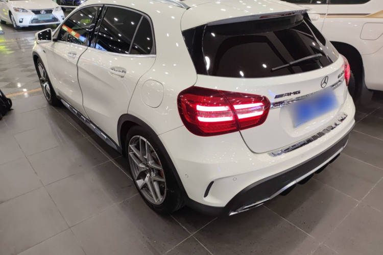 Mercedes-Benz GLA AMG 2017 car image #5