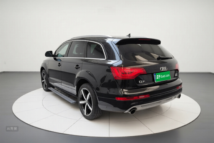 Audi Q7 2012 car image #5