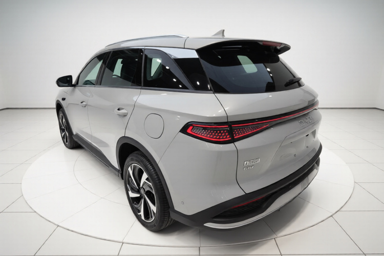 BYD Sea Lion 05 DM-i 2025 image de voiture #5