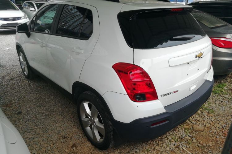 Chevrolet Tracker 2015 immagine di auto #5