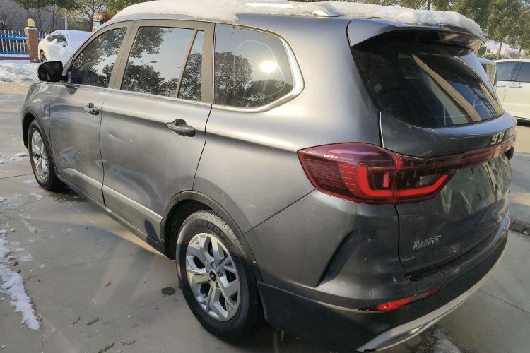 SWM斯威汽车 SWM斯威G05 2020 汽车图片 #5