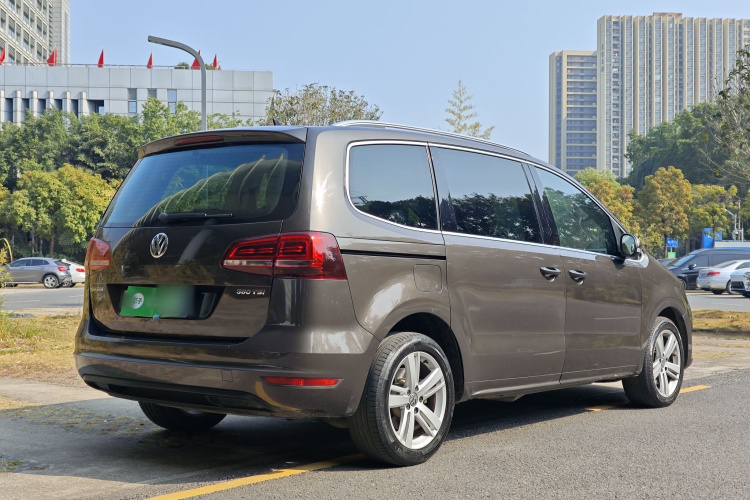 Volkswagen Sharan 2017 #5 Volkswagen Sharan 2017 car image #5