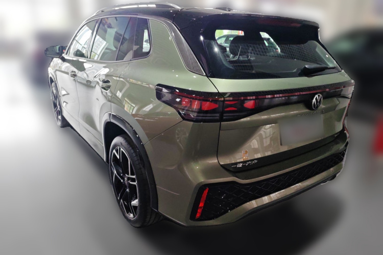 Volkswagen Tayron 2025 immagine di auto #5