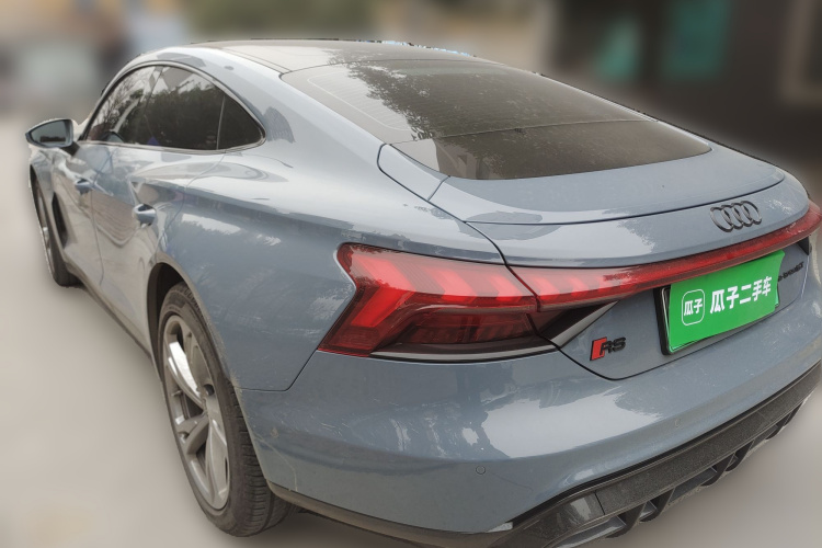 Audi e-tron GT 2024 car image #5