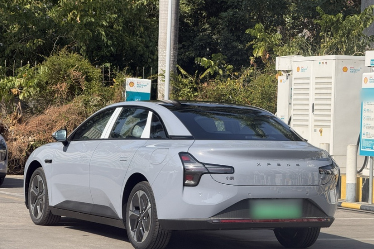 Xpeng MONA M03 2025 car image #5