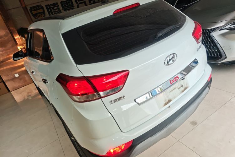 Hyundai ix25 2017 car image #5