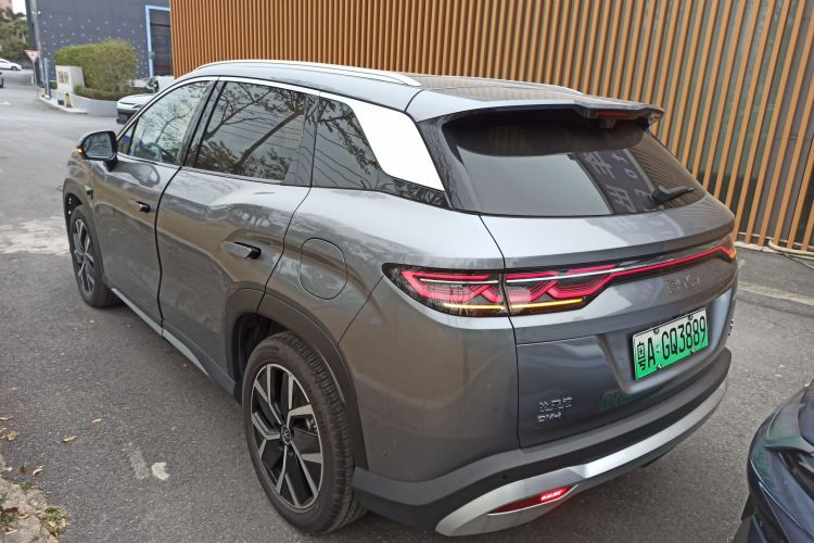 BYD SongL DM-i 2025 #5 BYD SongL DM-i 2025 car image #5