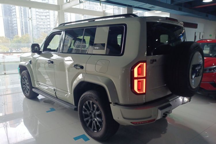 FangChengBao Leopard 5 2025 car image #5